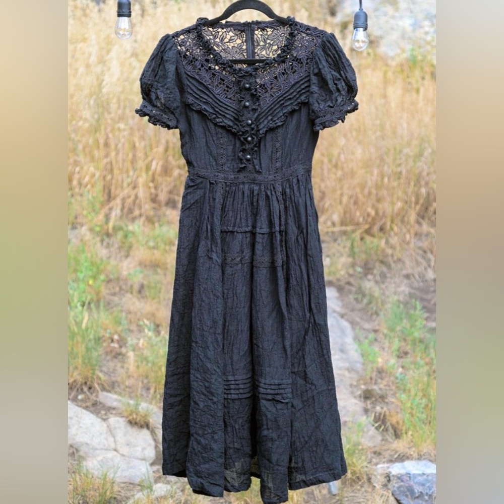 Black Linennaive Dress